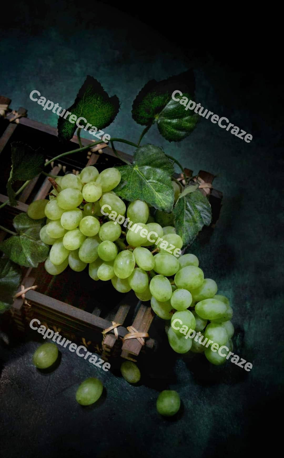 Bunch of green grapes